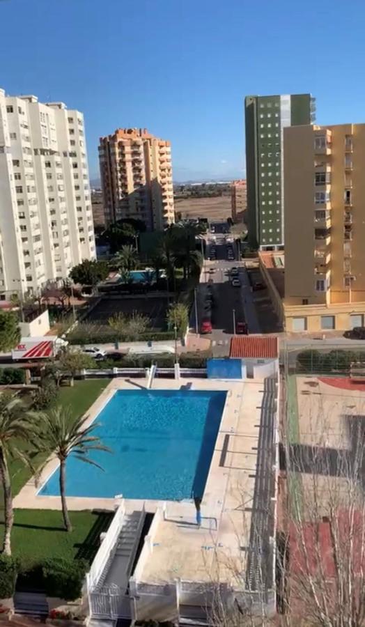 La Pobla De Farnals Apartament *